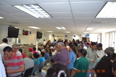 Salen a vacaciones en la Oficina Fiscal; opera solo el 50% del personal