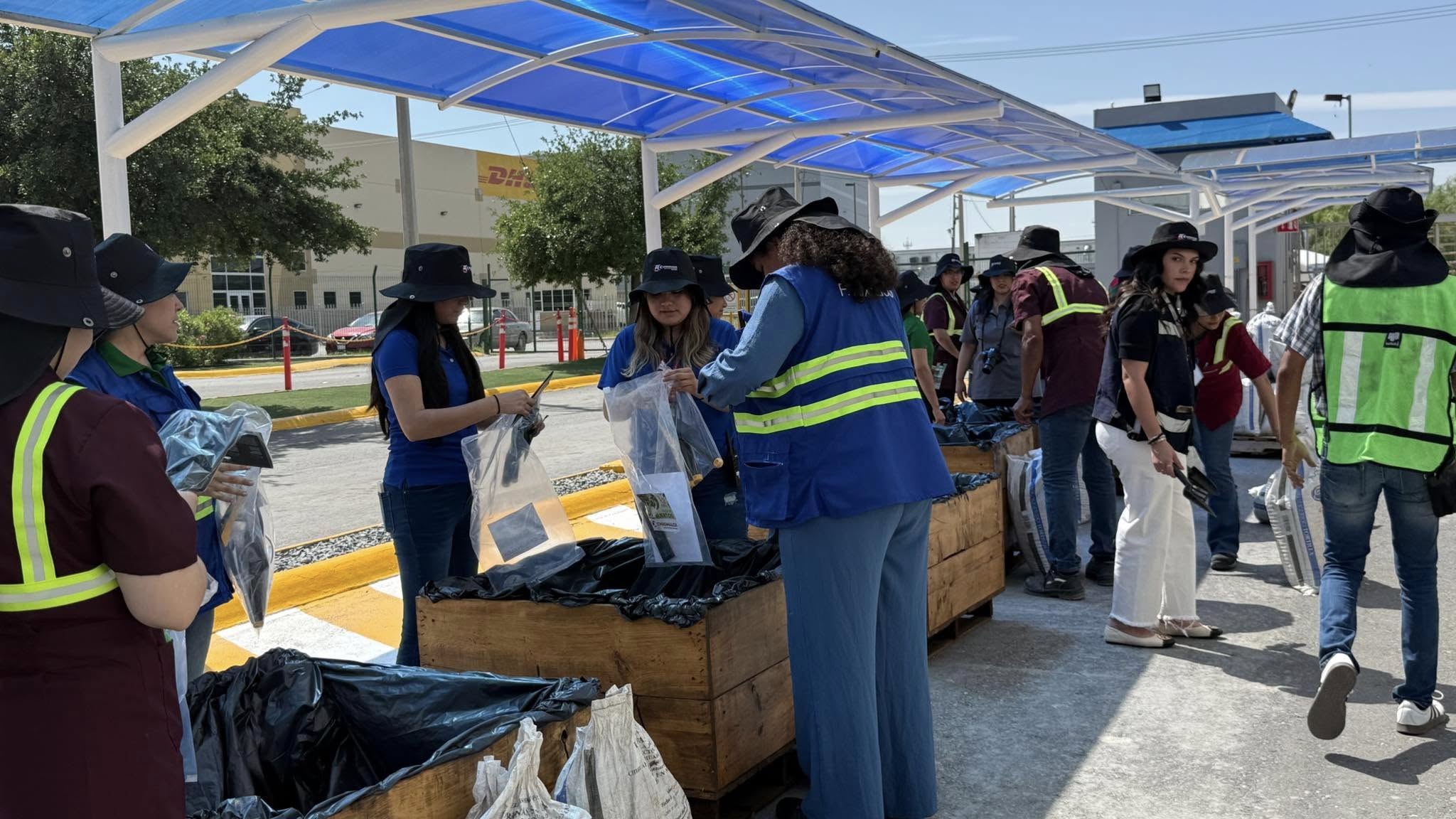 Huertos sustentables en maquiladoras, una buena gestión ambiental