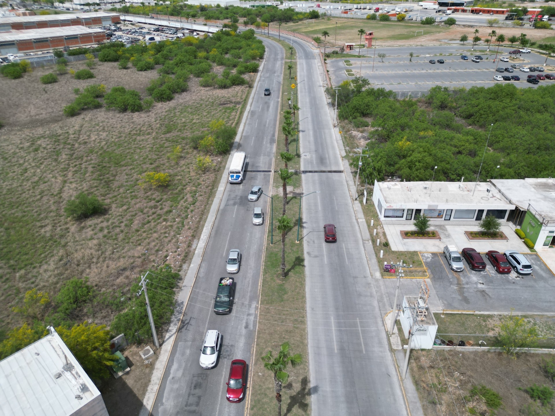 Entregan pavimentación hidráulica en bulevar Municipio Libre