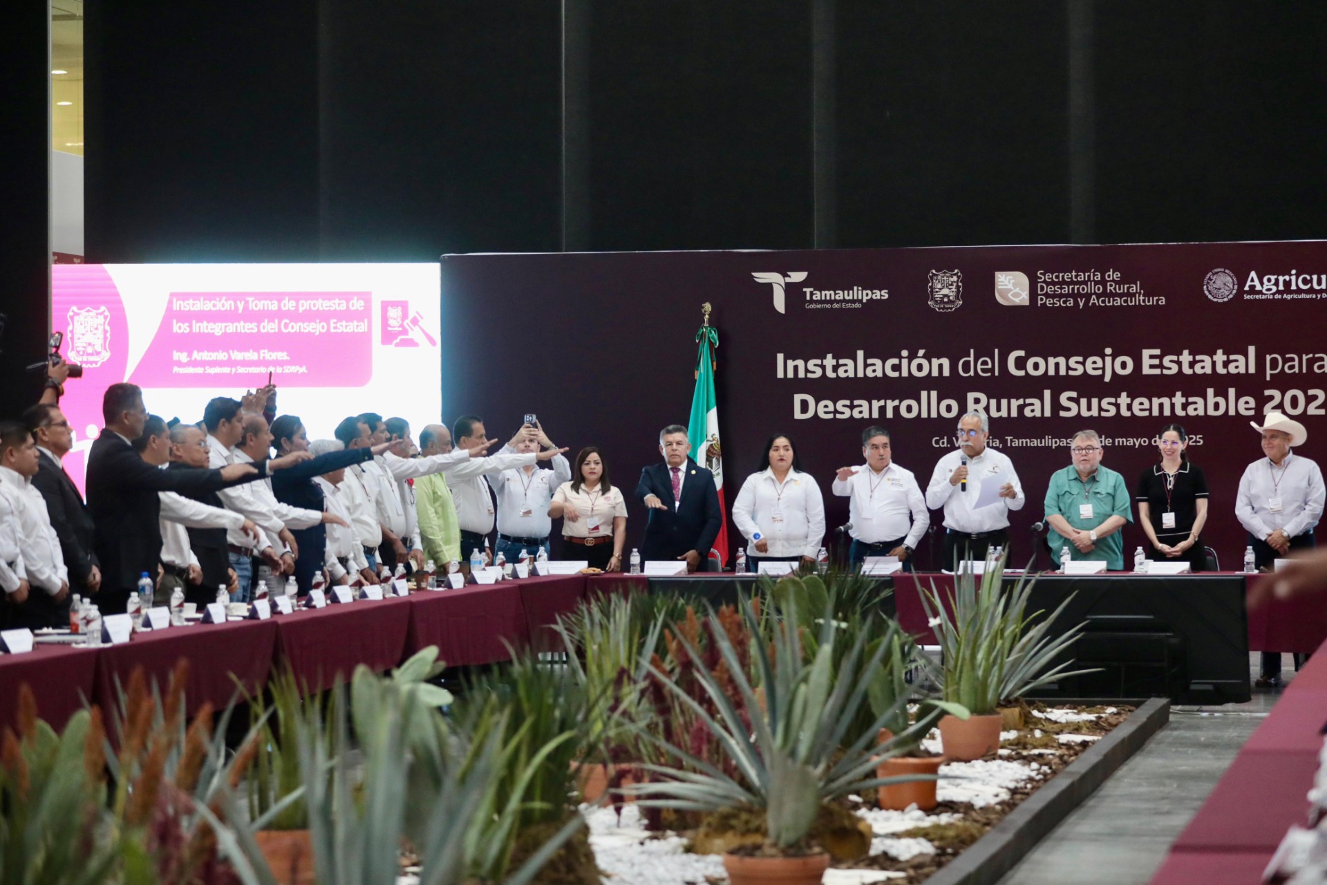 Alcaldesa se compromete con productores locales en la instalación de Consejo Estatal para el Desarrollo Rural Sustentable