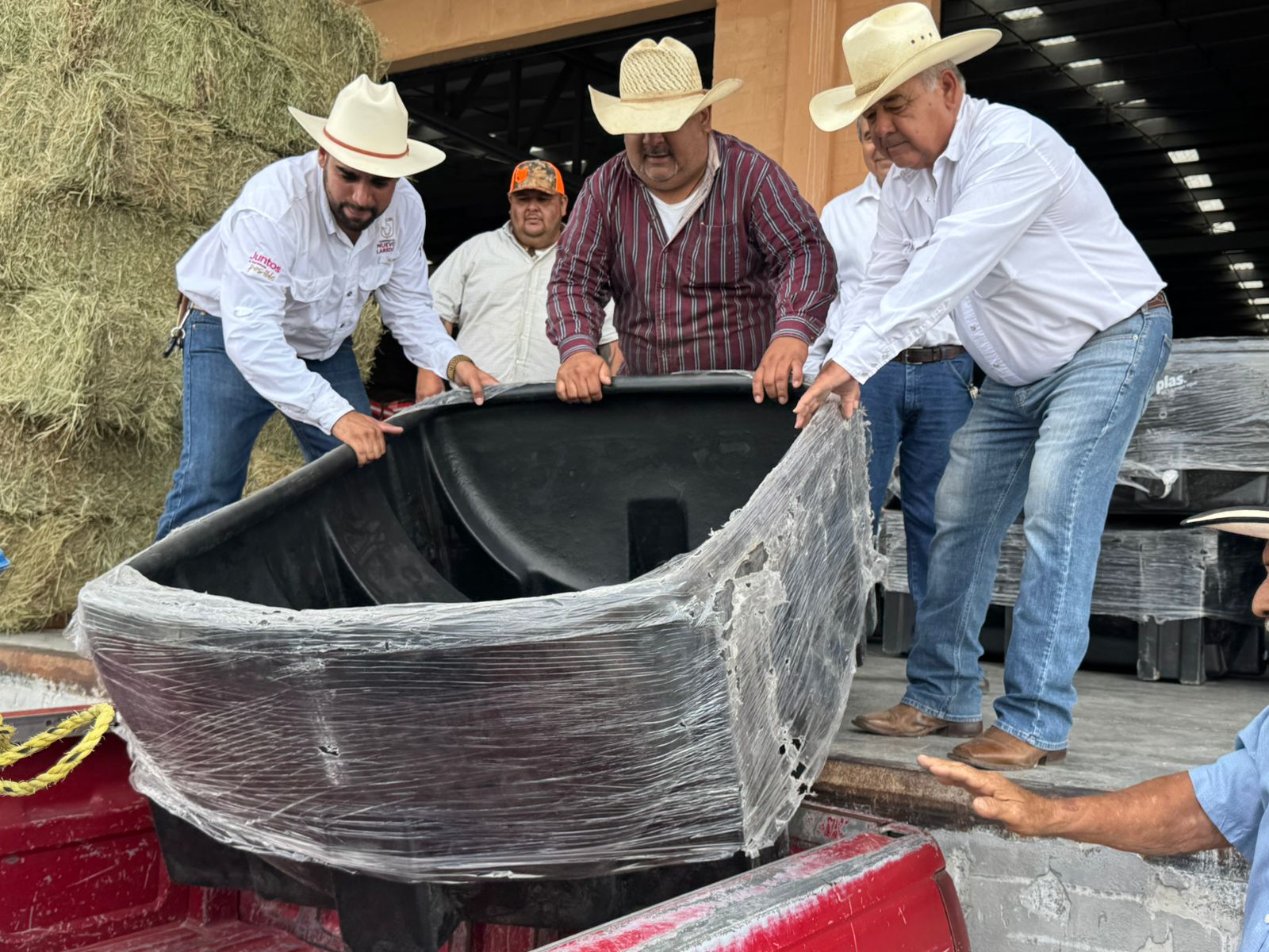 Impulsa gobierno municipal actividad ganadera con apoyos