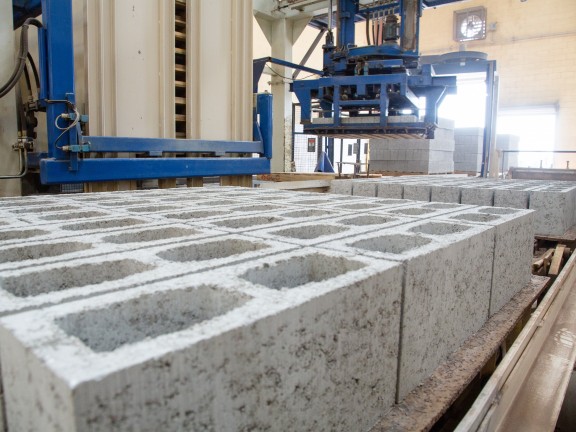 Recibe el Imvisu terreno en comodato para construcción de blockera en Reservas Territoriales