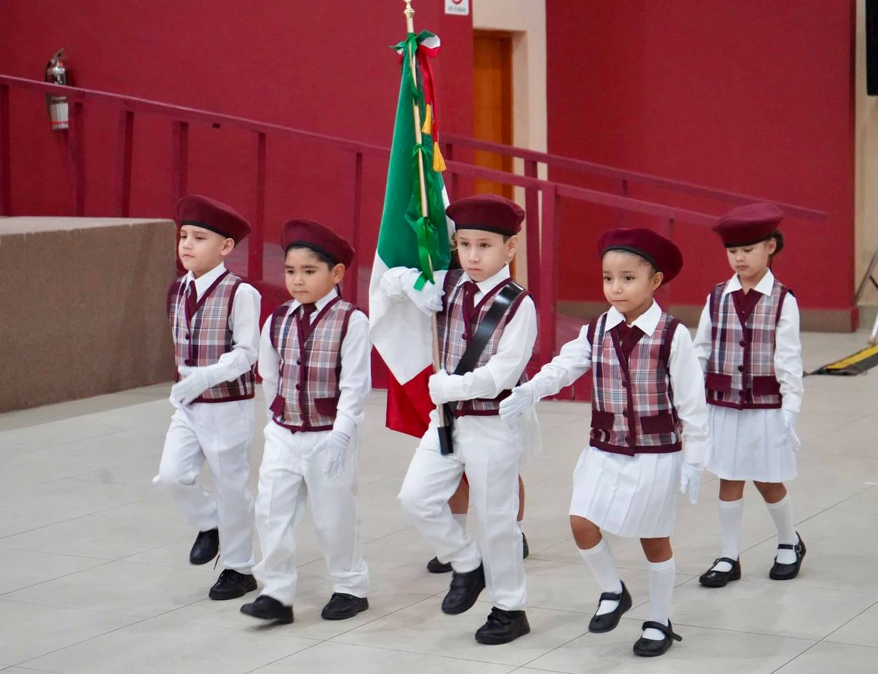 Emotiva graduación en los CAIC del DIG: 96 pequeños concluyen su etapa preescolar