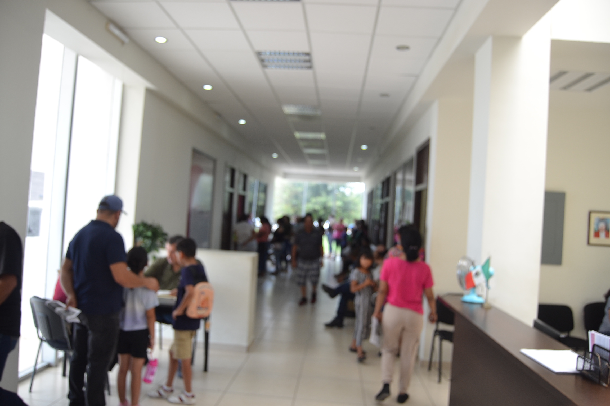 Entregan becas estatales a estudiantes de preescolar, educación especial y primaria