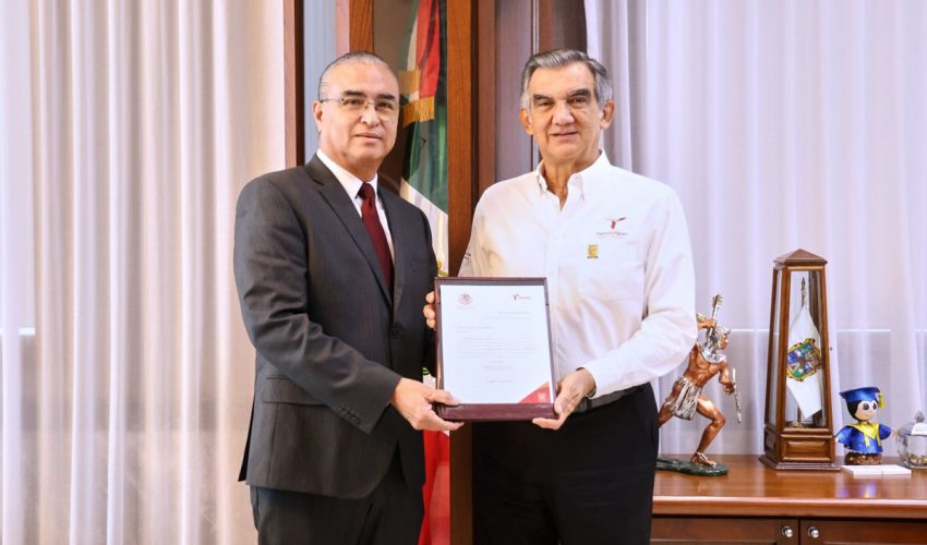 Nombra Américo Villarreal Anaya a Marco Antonio García Barrientos como nuevo consejero jurídico de la oficina del gobernador