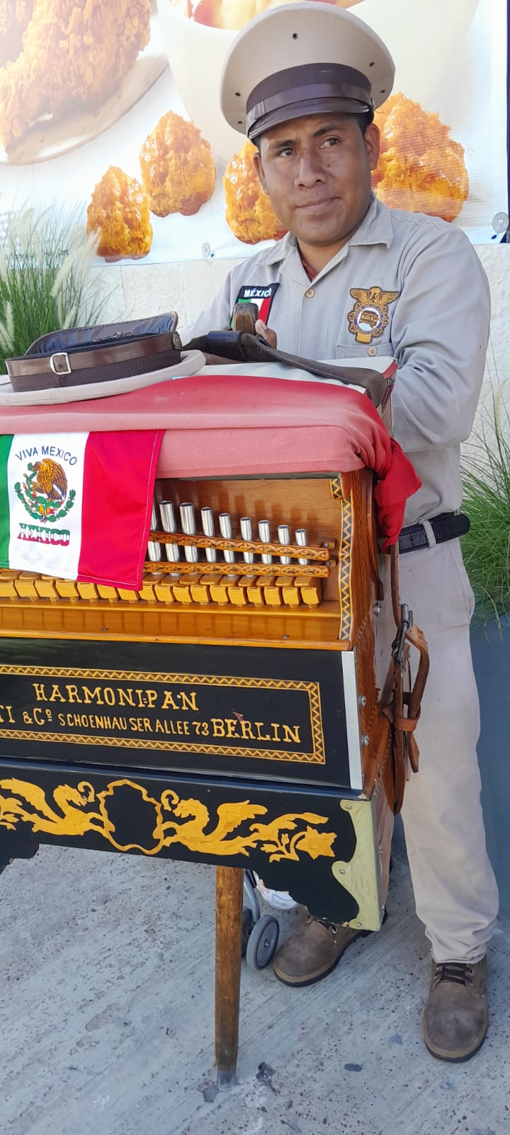 El “organillero”, una tradición musical porfiriana que llegó a N. Laredo