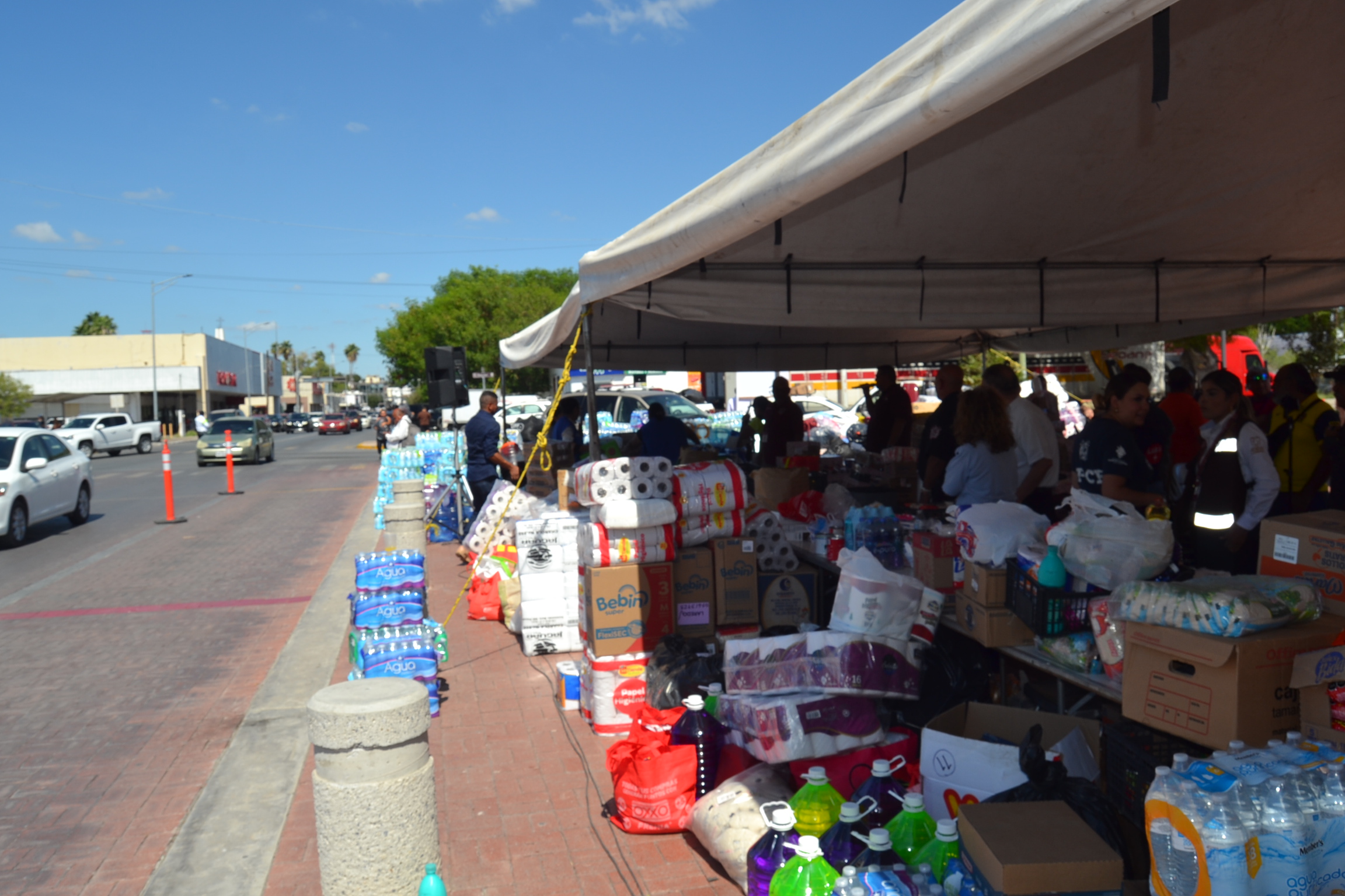 Salen 50 toneladas de ayuda para damnificados de Tamaulipas y Veracruz