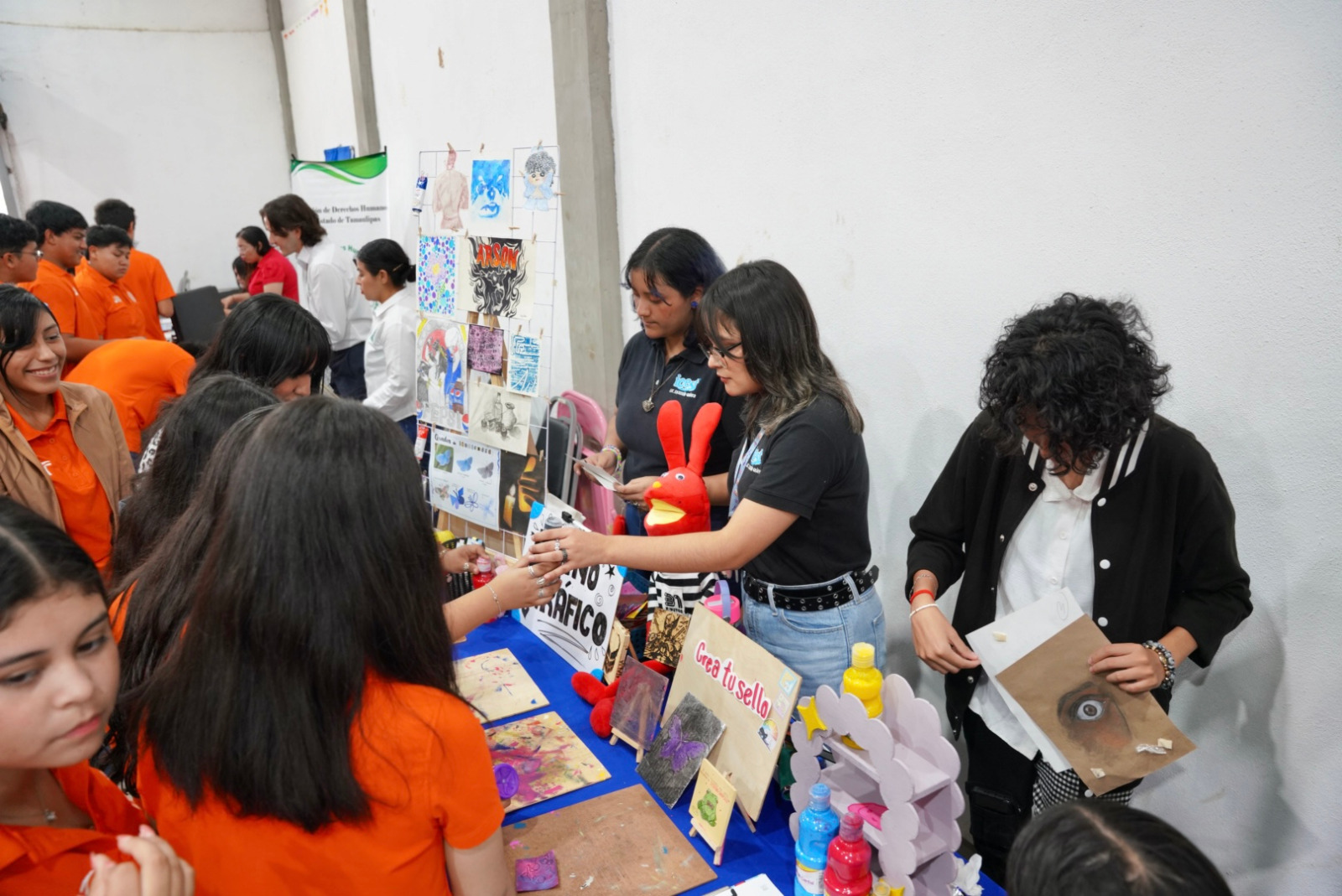 Acercan oportunidades y atención integral a estudiantes de la prepa UAT