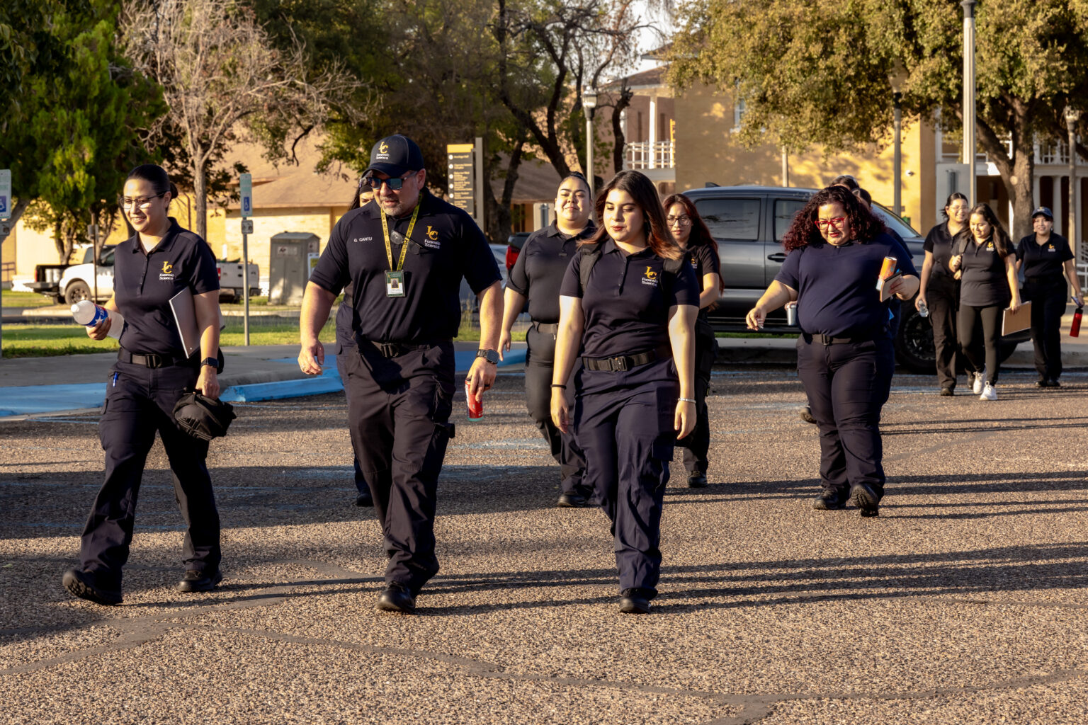 El futuro de los investigadores de la escena del crimen: LC Forensic Science celebra su debut con una promoción íntegramente femenina