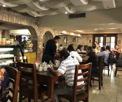 La incertidumbre acosa a restauranteros por cambios promovidos por Federación