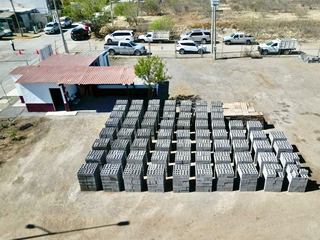 Inauguran bloquera comunitaria que producirá 150 mil piezas al año