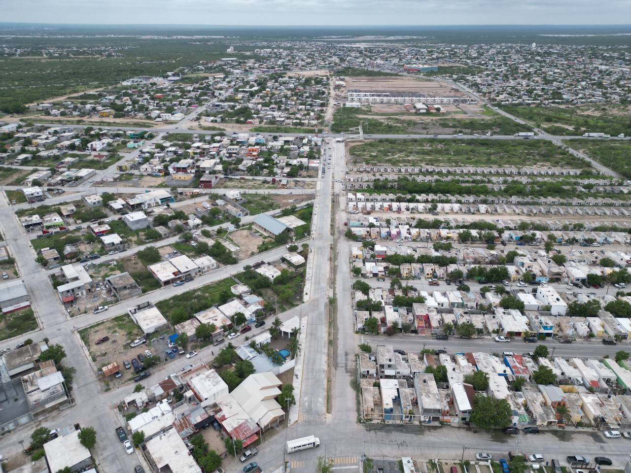 Entregan obras de pavimentación en colonias del poniente
