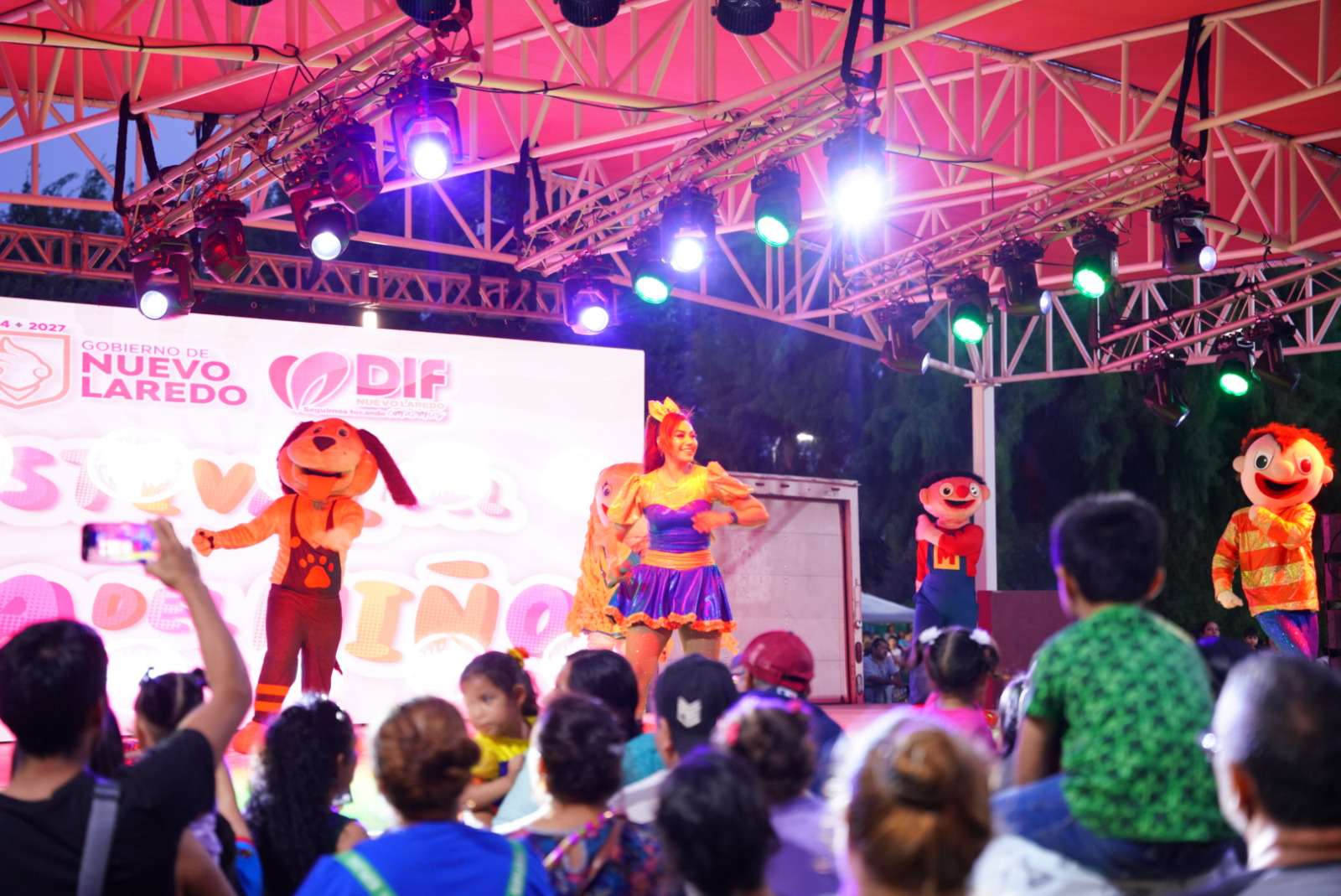 Familias celebran el Día del Niño en festival organizado por DIF y gobierno municipal