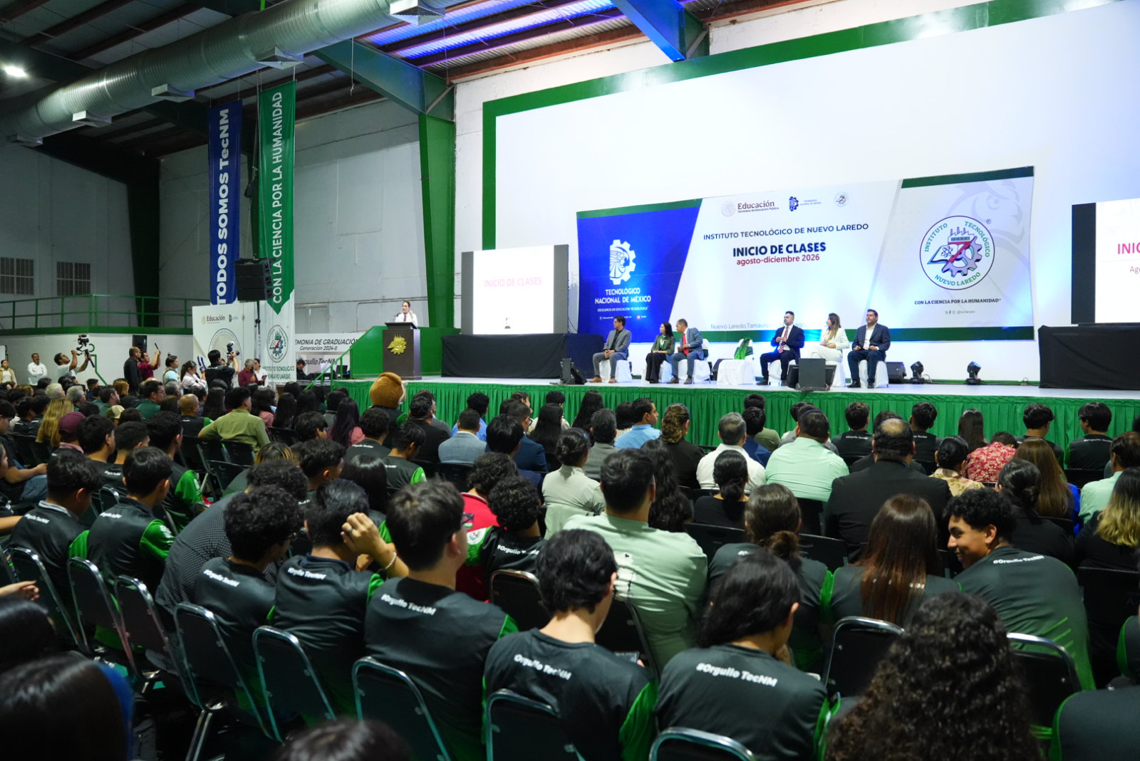 Gobierno e ITNL suman esfuerzos para ampliar oportunidades a los jóvenes de la ciudad