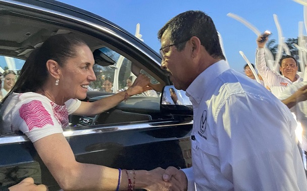 “Los quiero mucho”: Claudia a la comunidad de la Universidad Autónoma de Tamaulipas